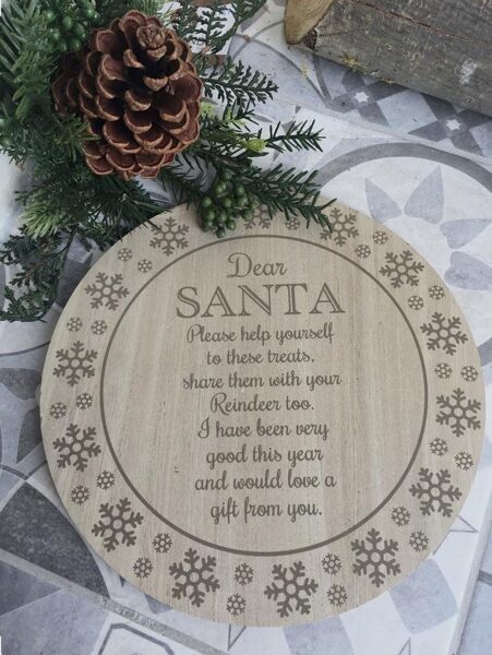 WOODEN SANTA TREAT PLATE